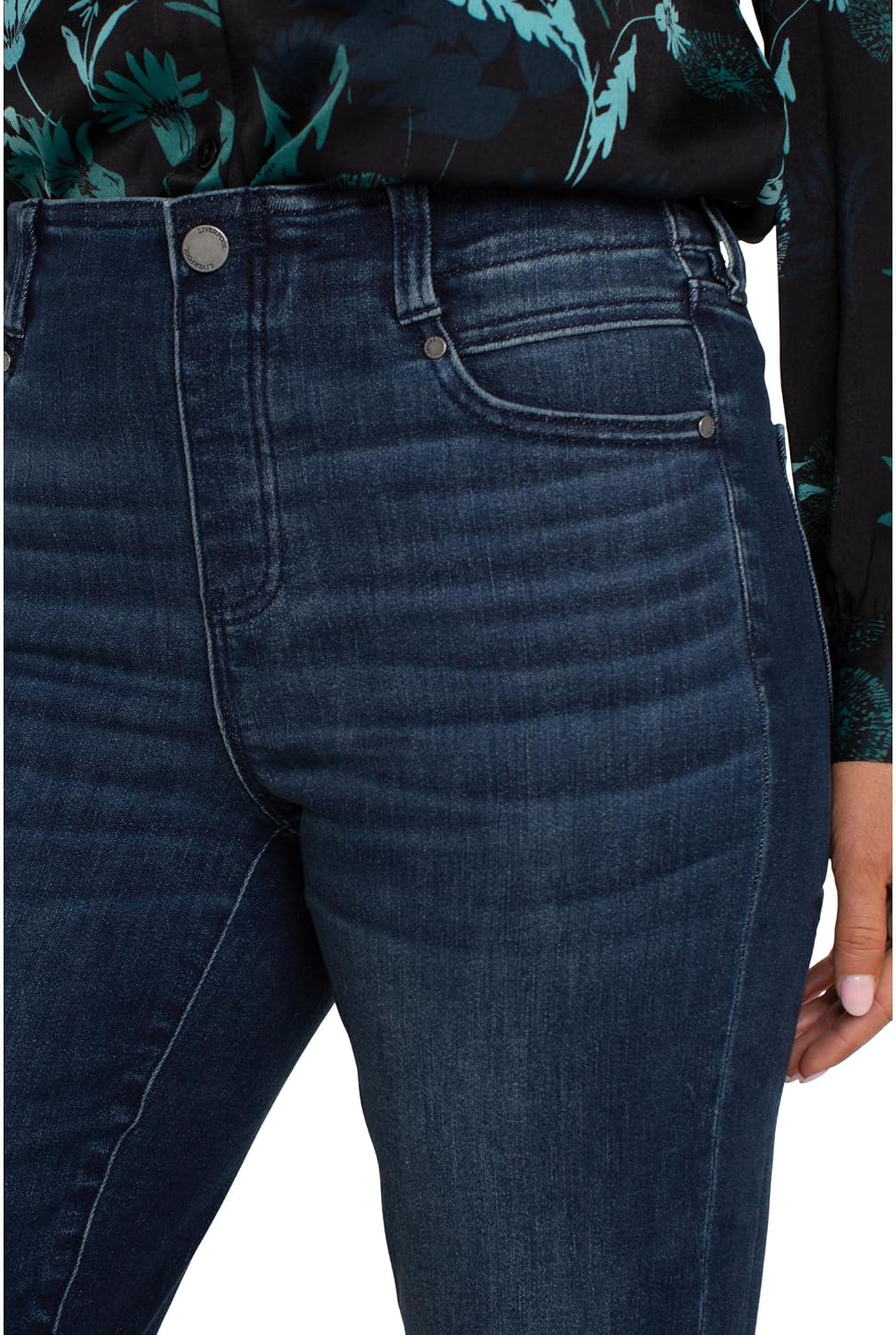 Women's Pull On Slim Leg Jeans Mid Wash