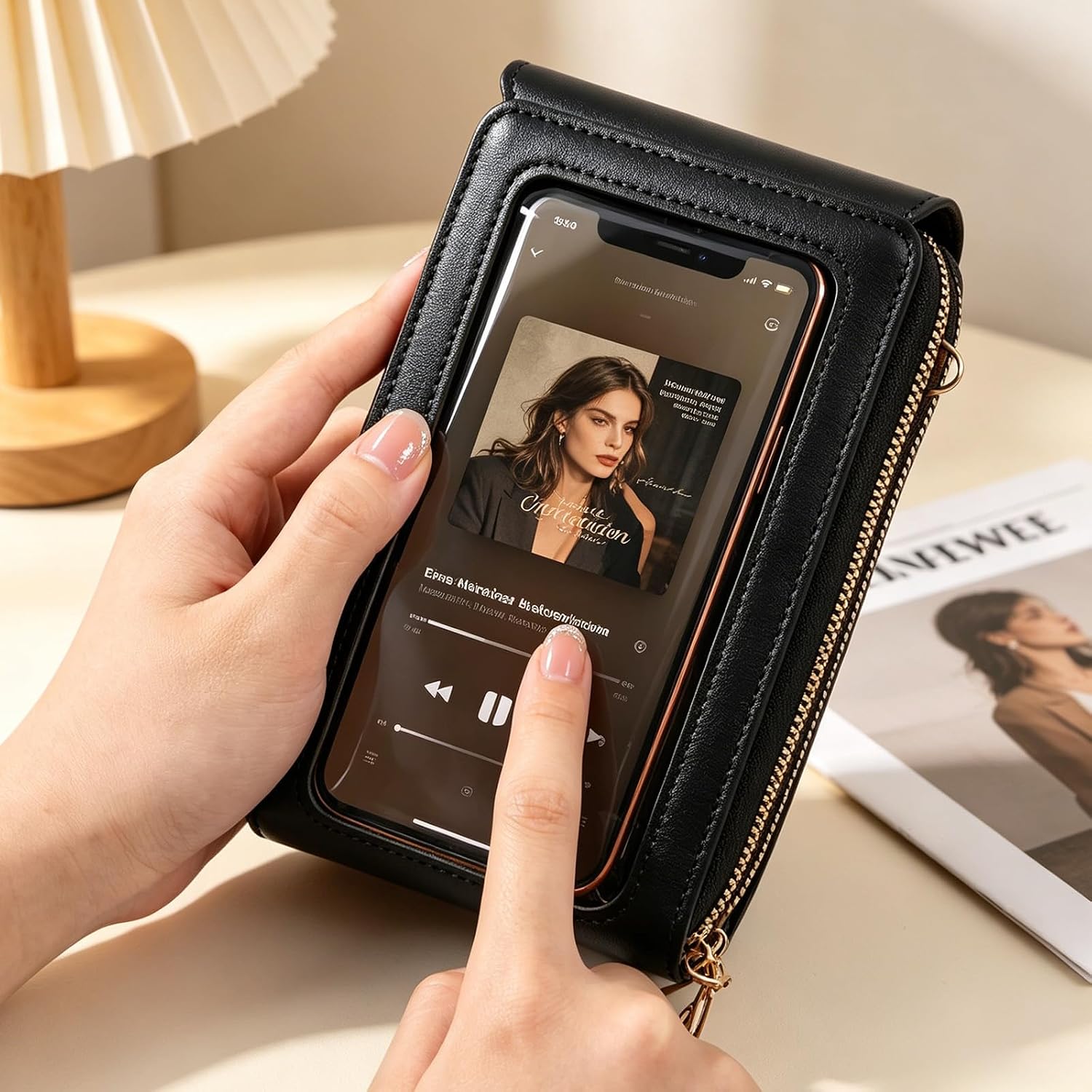 Women's Touchscreen Crossbody Phone Purse with Card Slots Women's Touchscreen Crossbody Phone Purse with Card Slots