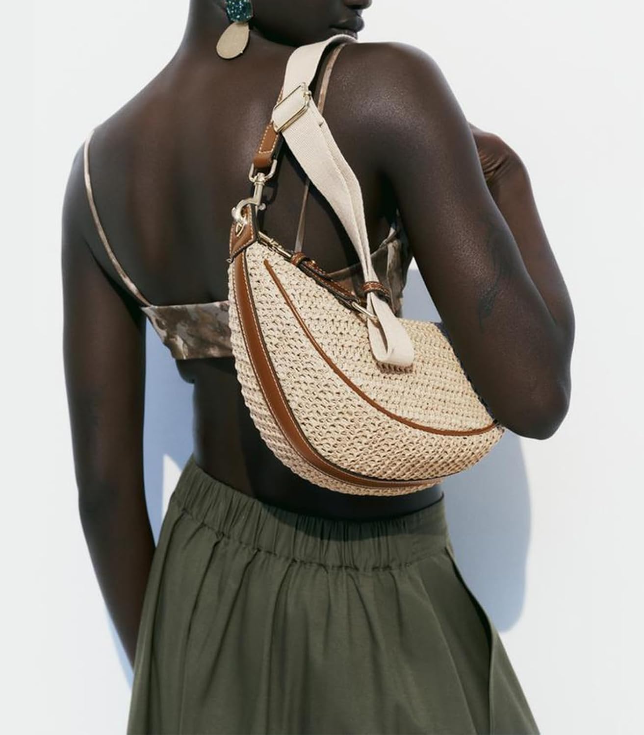 Women's Beige Straw Crescent Crossbody Bag Woven Hobo Purse