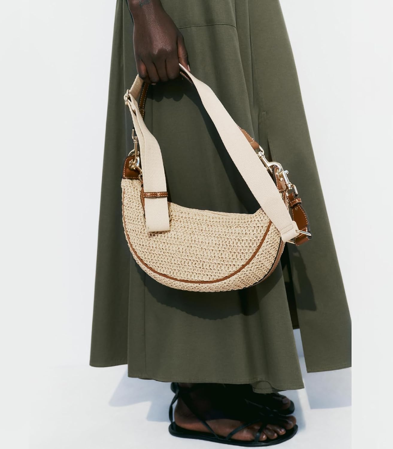 Women's Beige Straw Crescent Crossbody Bag Woven Hobo Purse