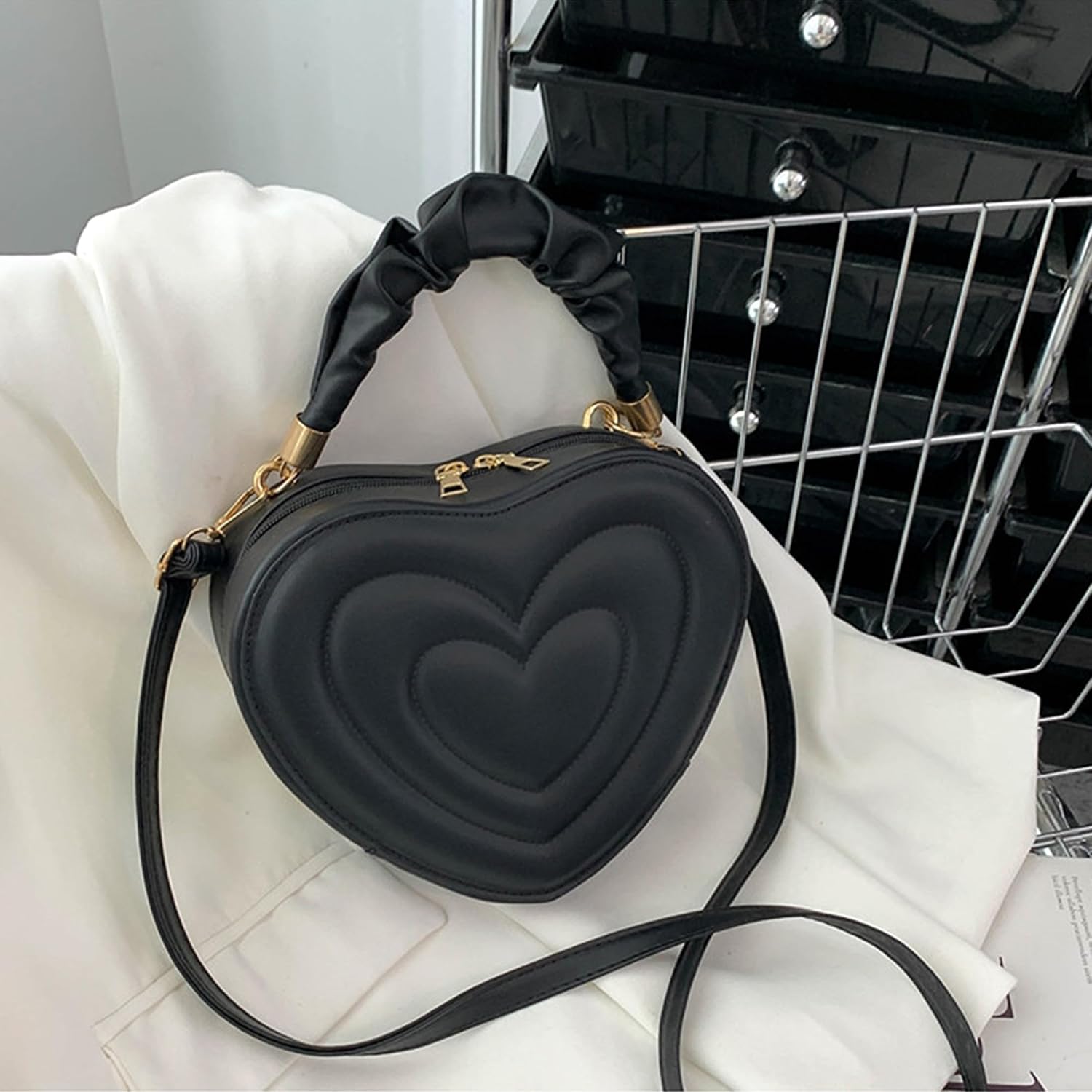 Women Heart Shape Purse Novelty Leather Shoulder Handbag Cute Tote Crossbody Bag Fashion Evening Clutch Women Heart Shape Purse Novelty Leather Shoulder Handbag Cute Tote Crossbody Bag Fashion Evening Clutch