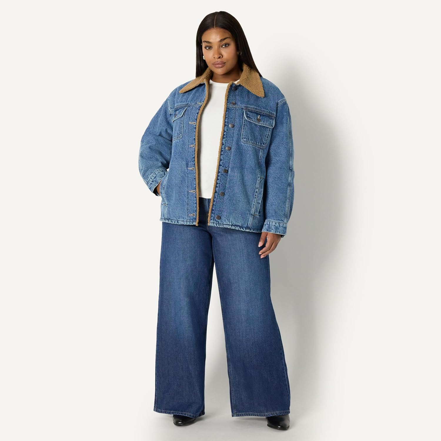 Women's Oversized Faux Shearling Trim Denim Jacket Women's Oversized Faux Shearling Trim Denim Jacket