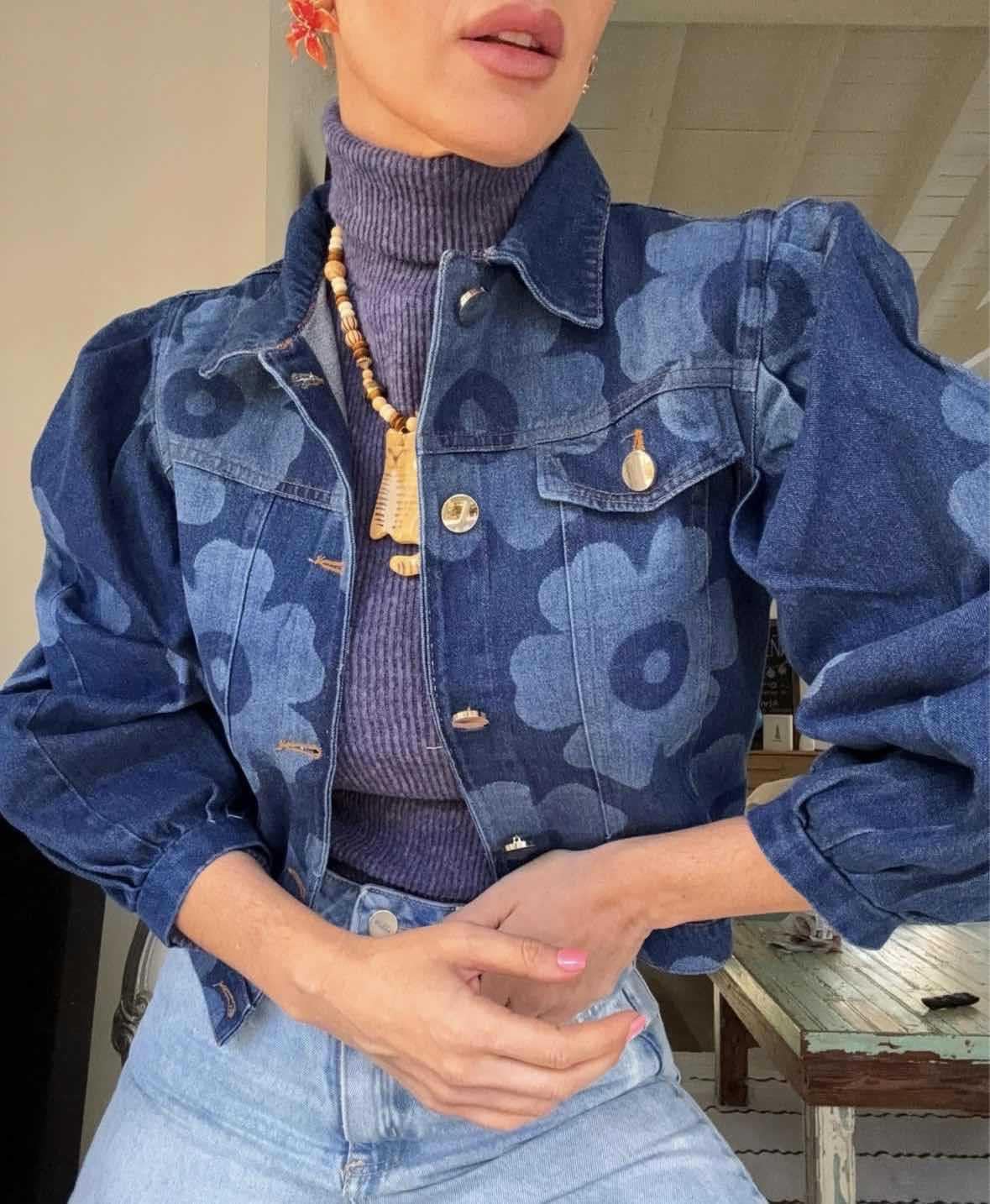 Women's Cropped Jean Jacket Fall Outfits Fashion Floral Printed Button Down Shacket Short Denim Jackets