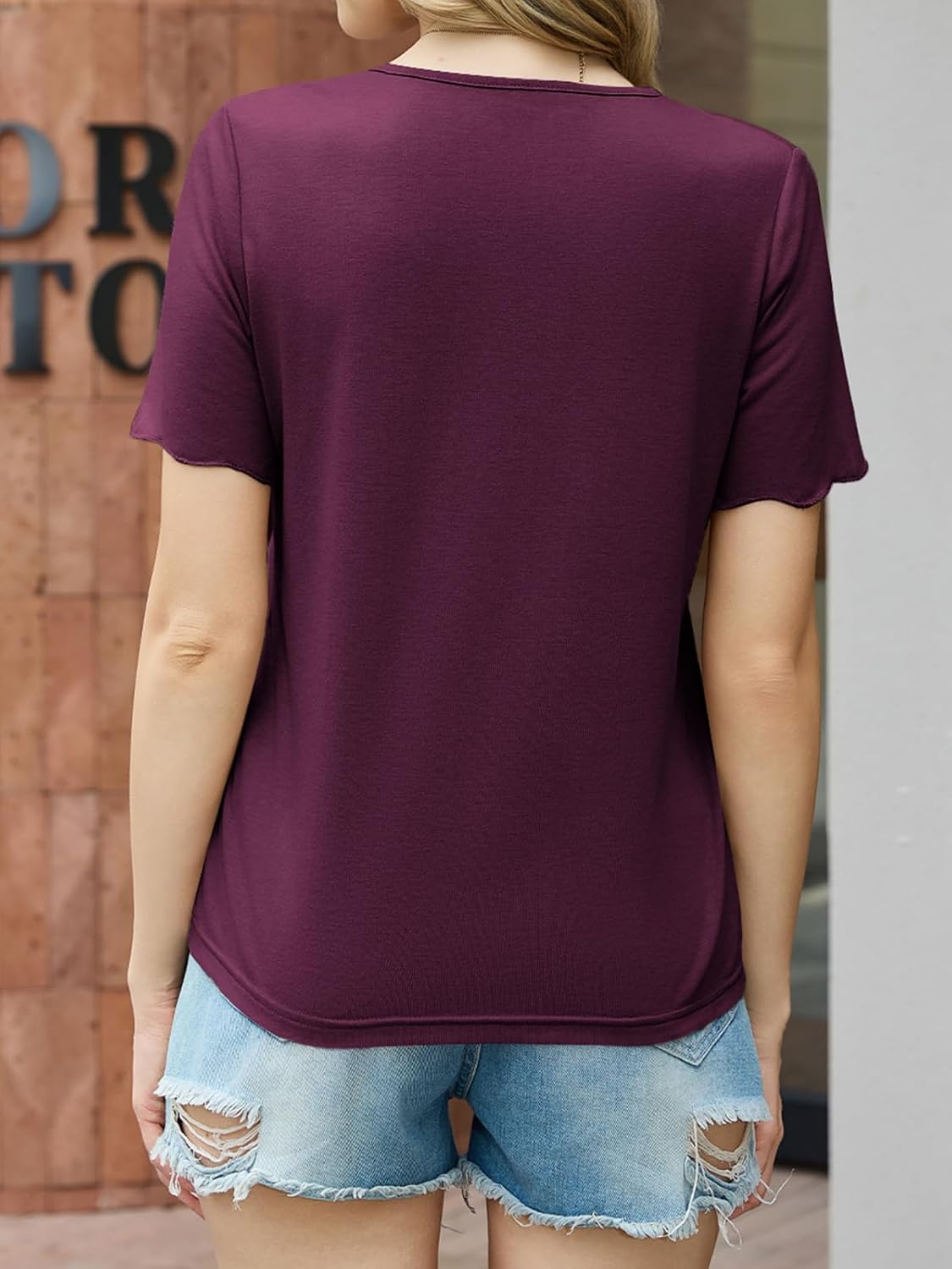 Women's Scalloped V Neck Short Sleeve T-Shirt Purple
