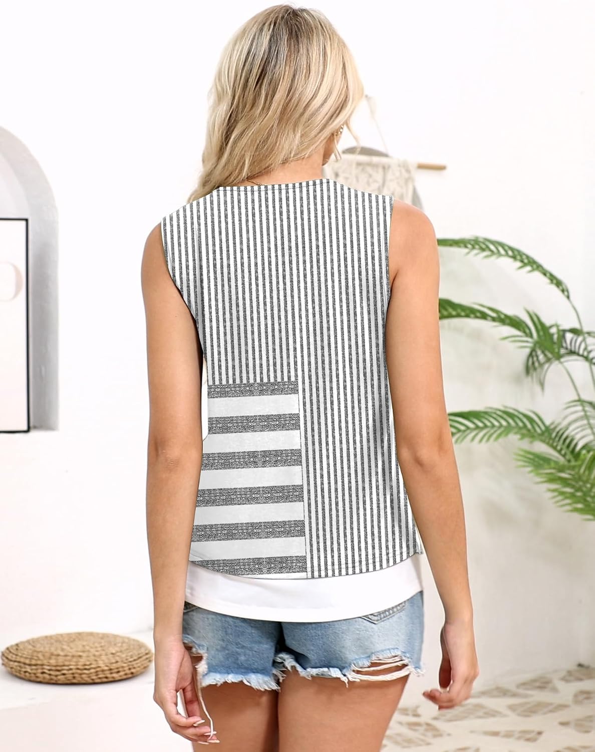 Women's Striped Sleeveless Tank Top Pleated Scoop Neck