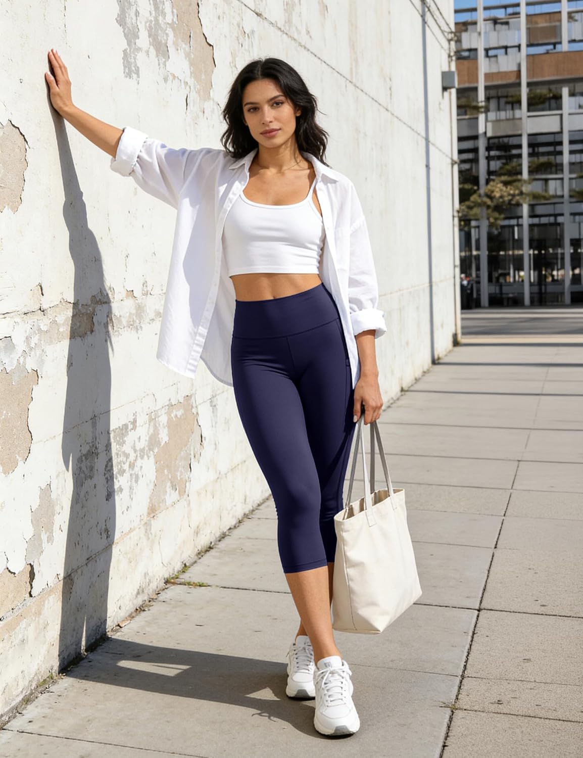 Women's High Waist Capri Leggings with Pockets (Navy)