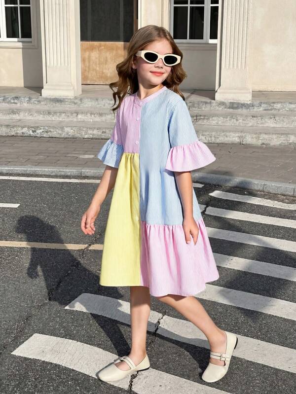 Lässiges, gewebtes Patchwork-Hemdkleid für Teenager-Mädchen im Urlaub