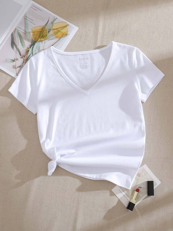 Schlichtes Basic-T-Shirt mit V-Ausschnitt