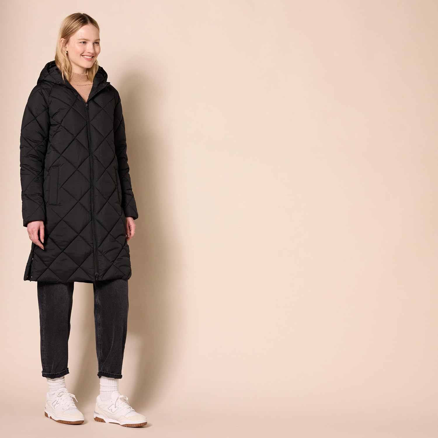 Women's Diamond Quilted Knee Length Hooded Puffer Coat Black