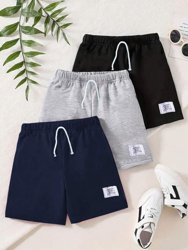 Set aus einfarbigen Sommer-Freizeitshorts für Jungen