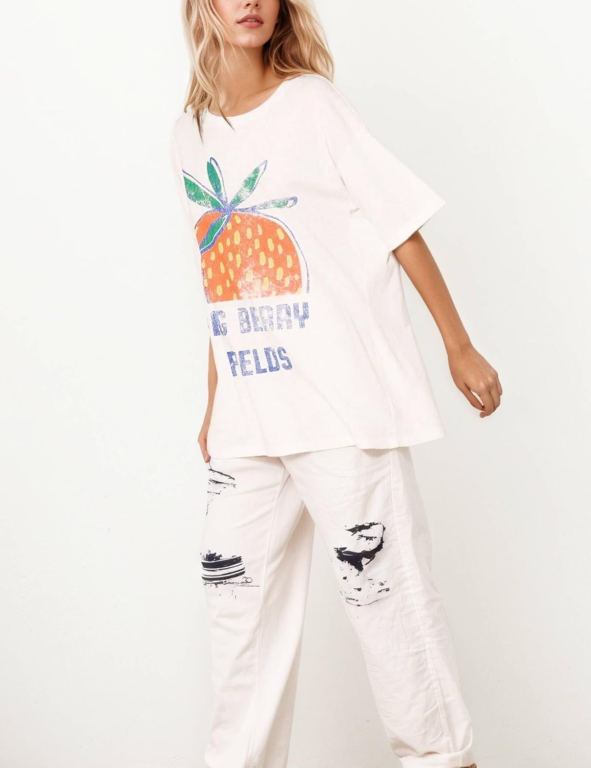 Women's Oversized Strawberry Graphic Tee Cream