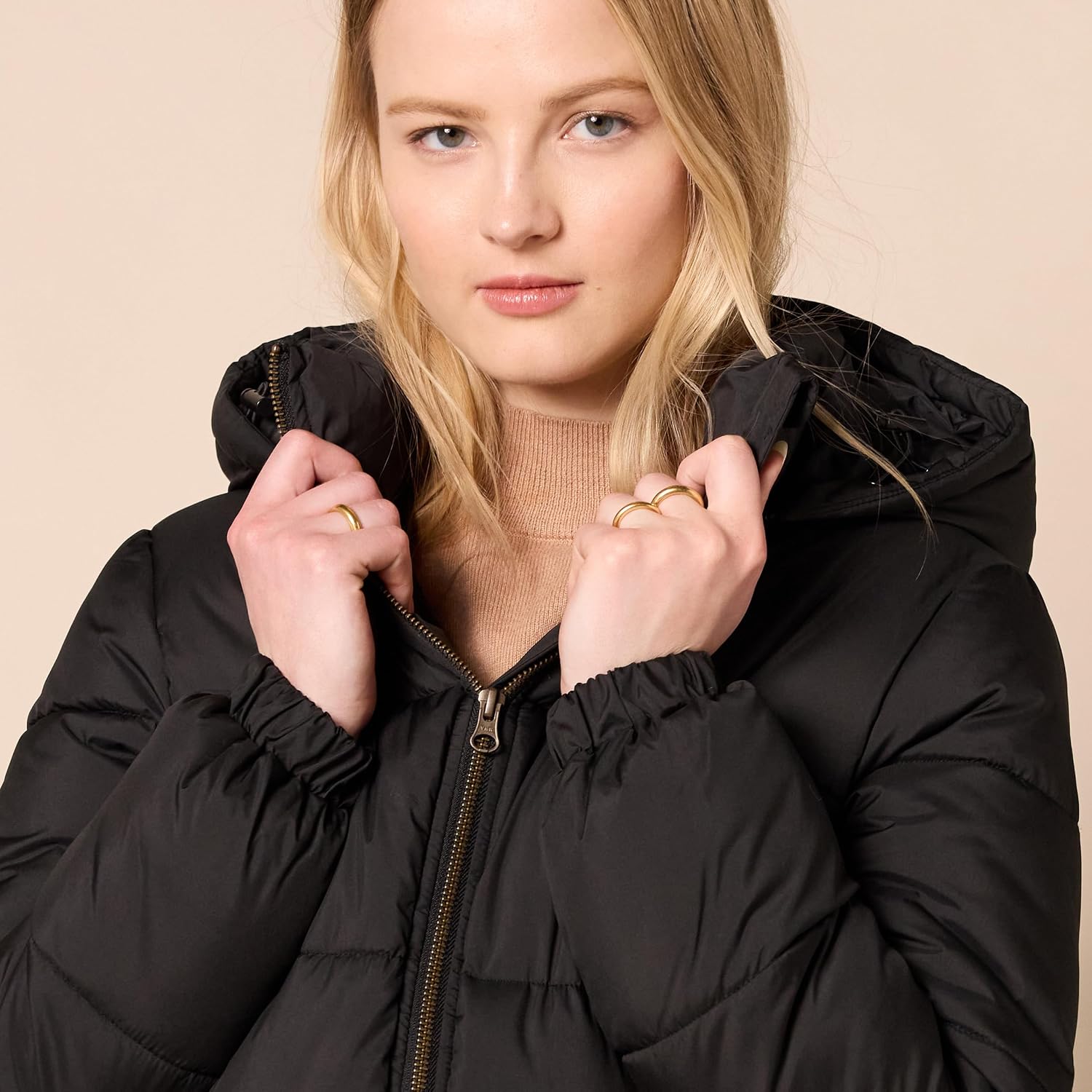 Women's Heavyweight Hooded Puffer Jacket Adjustable Waist Black